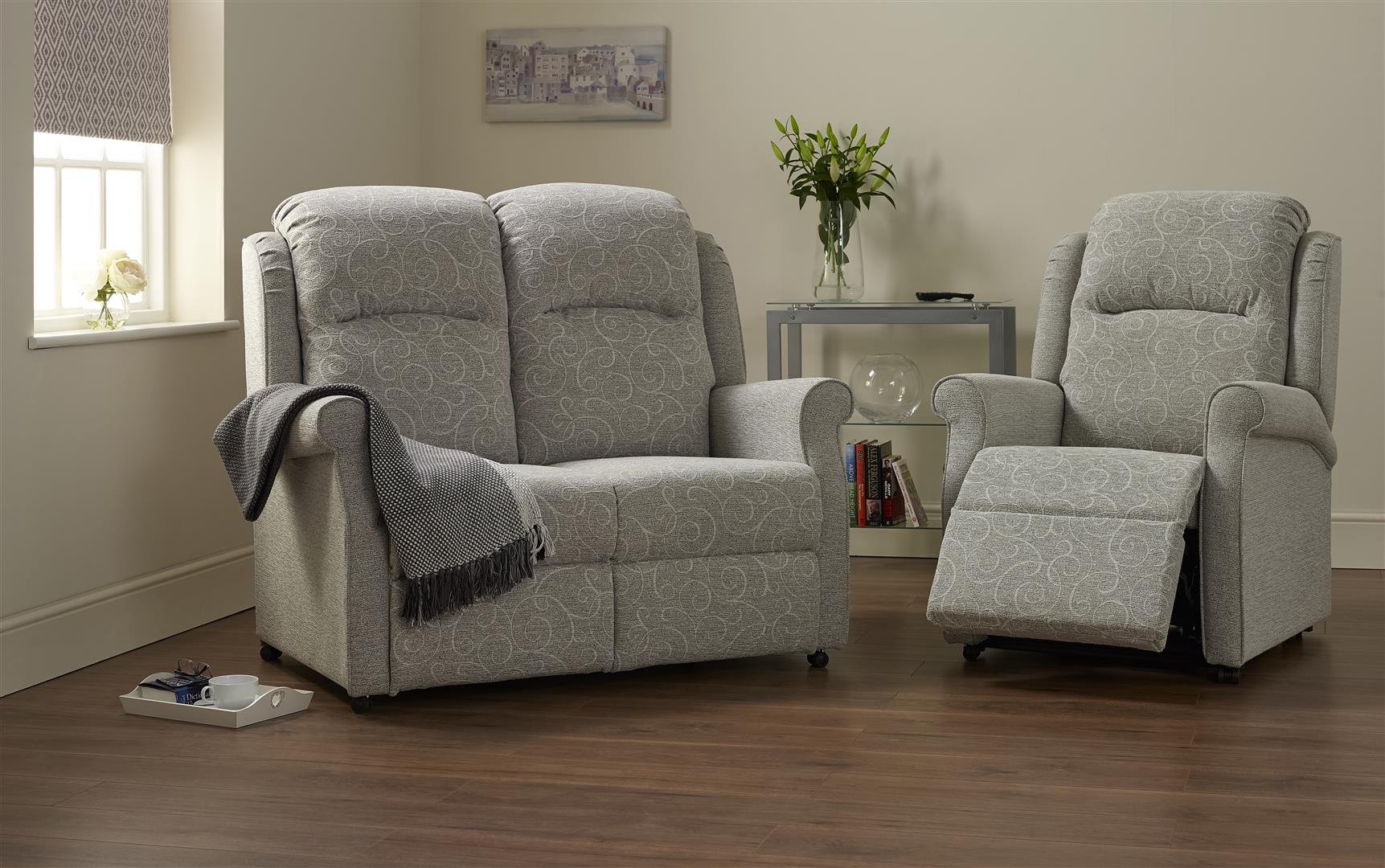 What Should You Look For In a Recliner Chair? | Derbyshire Mobility